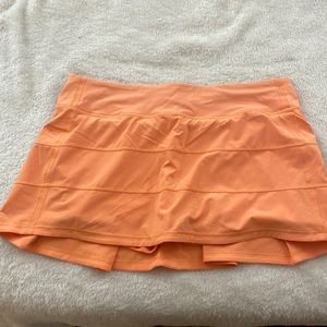Creamy orange lululemon skirt!